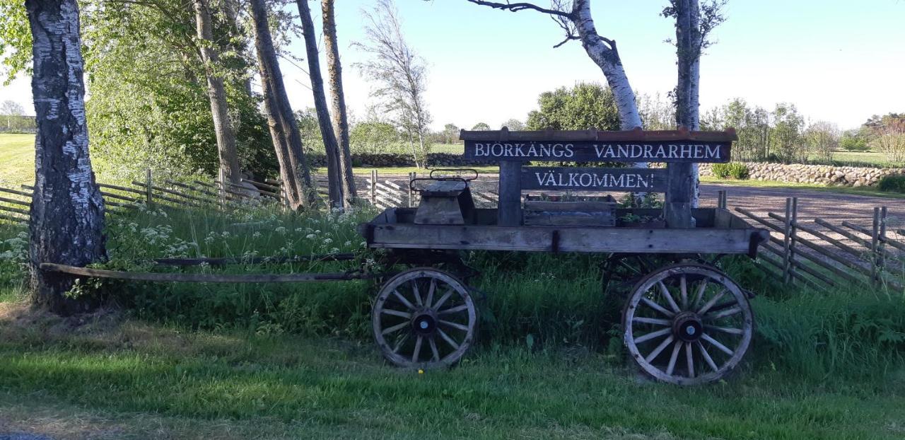 Bjoerkaengs Vandrarhem Tvååker Exterior foto